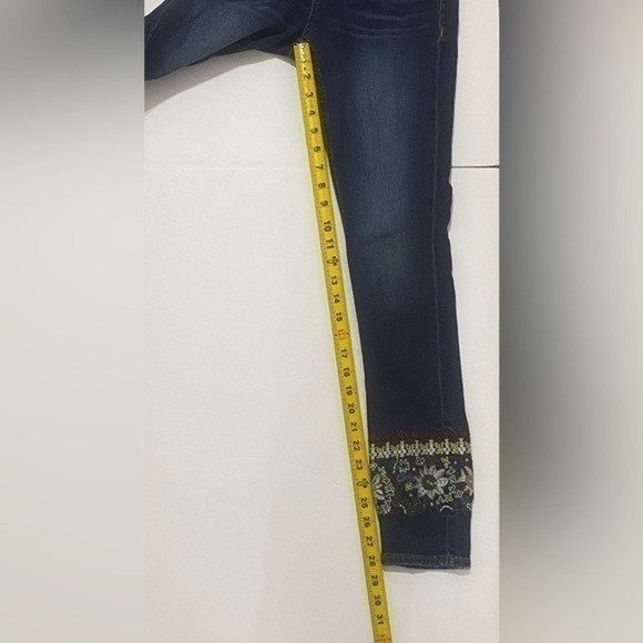 Miss Me Wander Lust Ankle Skinny Jeans Women’s‎ Size 25 - Picture 9 of 9